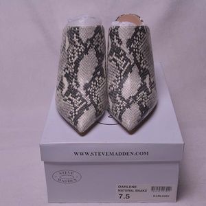 Steve Madden Snakeskin heels, size 7.5